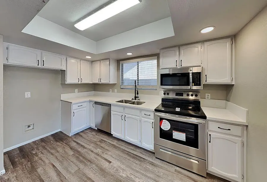 Kitchen remodel, white shaker cabinets, White Mountains, AZ